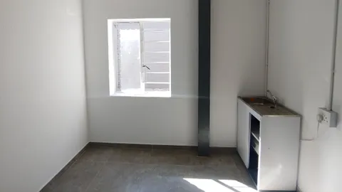 Industrial-Warehouse-To-Let-in-Wynberg (9)